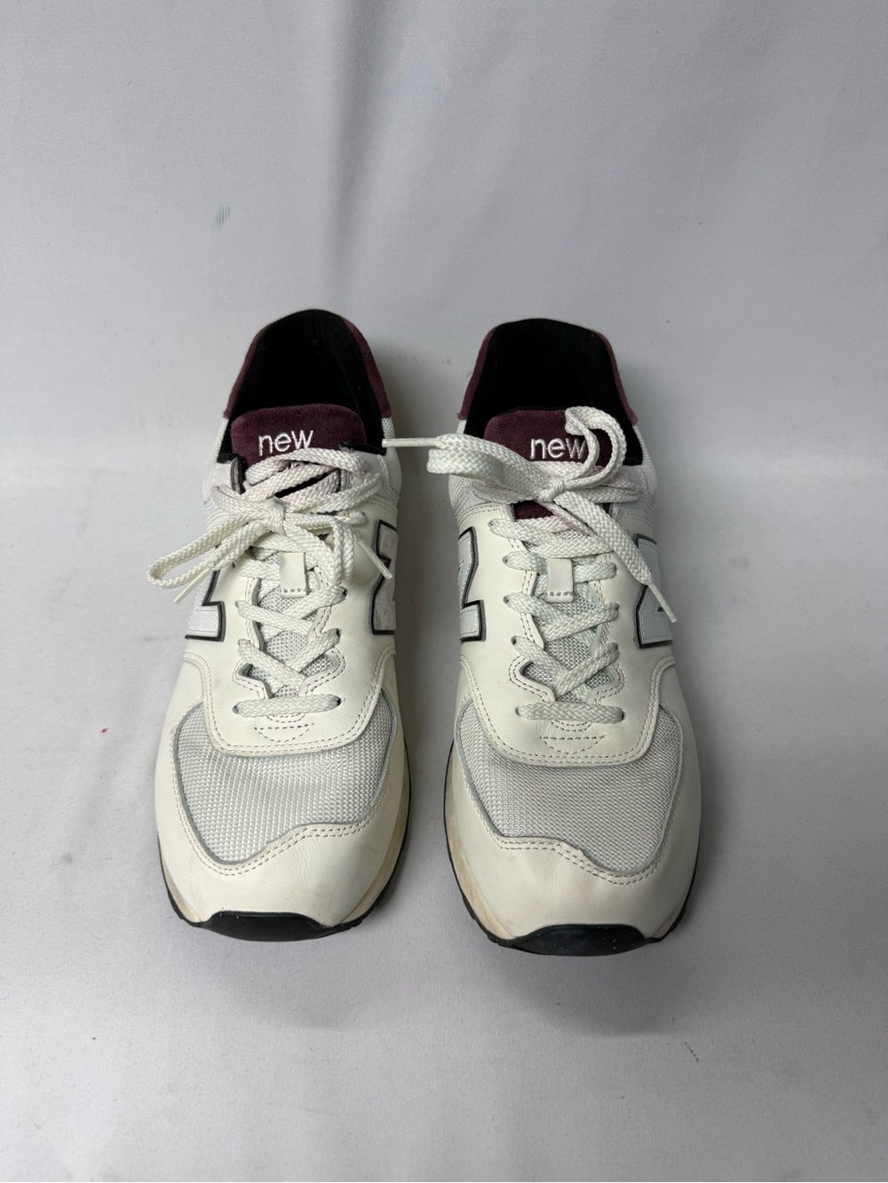 New Balance Men’s 574 White Sneakers with Burgundy Accents Size 12